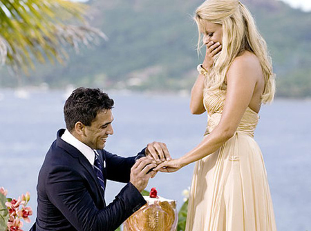Ali Fedotowsky getting engaged in the bachelorette.